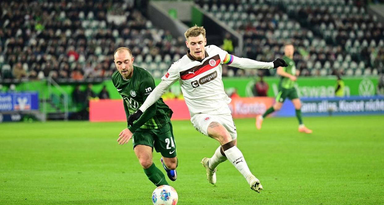 33岁曼联旧将闪耀德甲，沃尔夫斯堡主场2-1险胜圣保利终结两连败